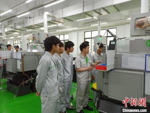 校企共建校内车间课堂 湖南祁阳培育大批 少年工匠